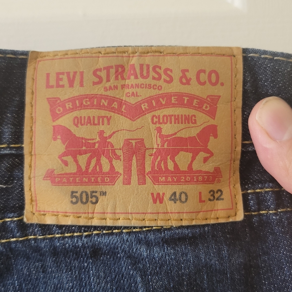 Levi jeans
